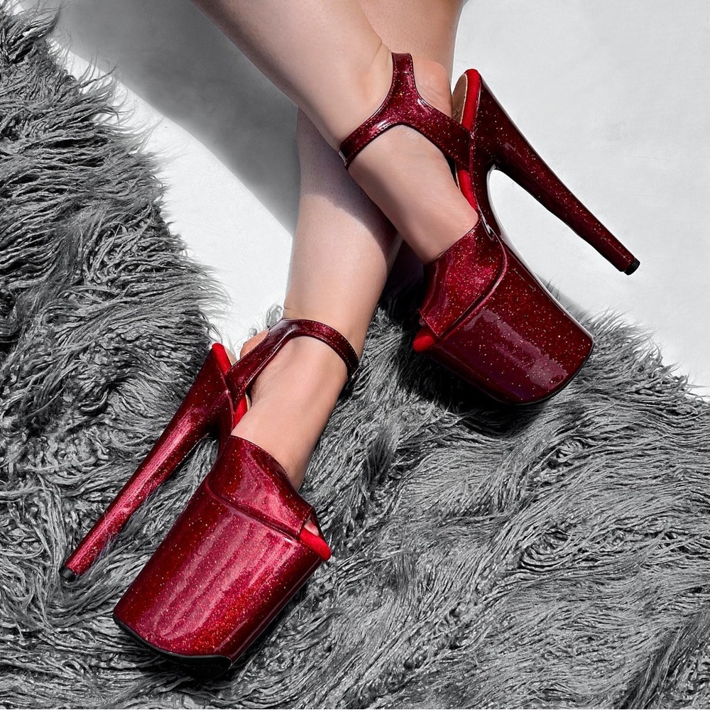 Hella Heels, Kansass, Glitterati Pleasers